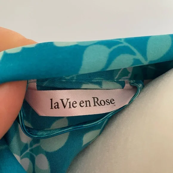 BRAND NEW SILK ROBE - Picture 5 of 7